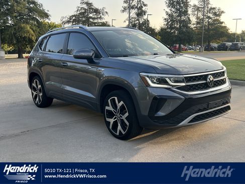 Used 2023 Volkswagen Taos SEL AWD/4WD image 1