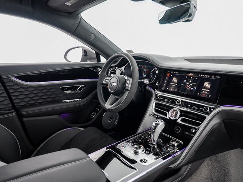 Used 2025 Bentley Flying Spur Plug-In Hybrid AWD/4WD image 2