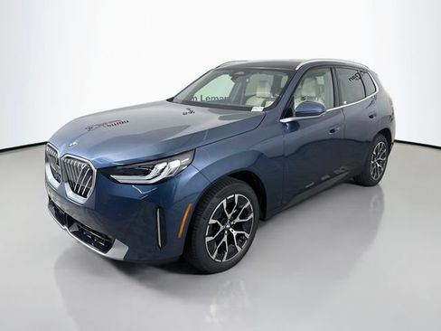 New 2026 BMW X3 xDrive30i w/ Premium Package AWD/4WD image 3