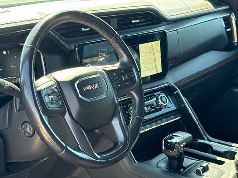 Used 2023 GMC Sierra 1500 AT4 w/ AT4 Preferred Package AWD/4WD image 18