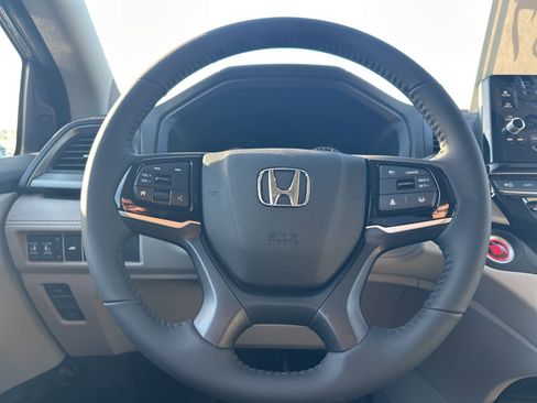 New 2026 Honda Odyssey EX-L image 14