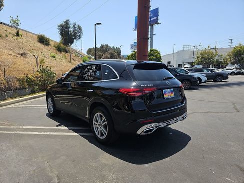 Used 2023 Mercedes-Benz GLC 300 4MATIC image 5