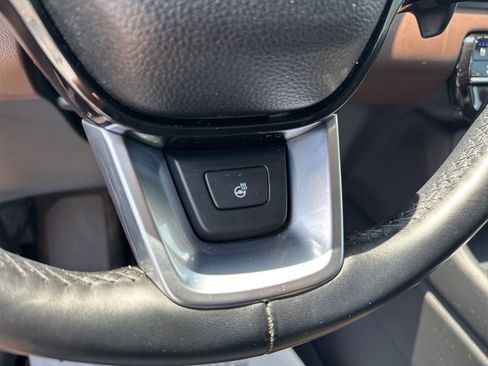 Used 2024 Honda Pilot Elite image 18