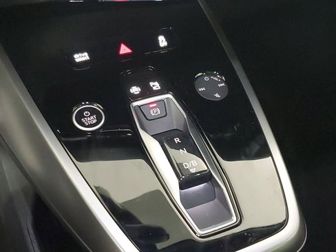 Certified 2024 Audi Q4 e-tron Premium image 43