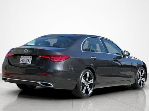 Used 2022 Mercedes-Benz C 300 Sedan image 5