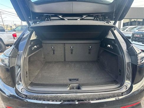 Certified 2025 Buick Envision Avenir image 10