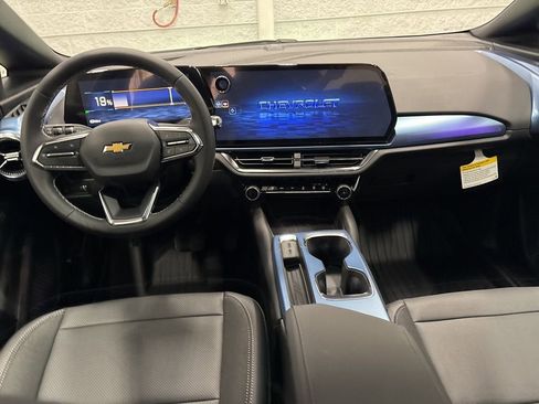 New 2026 Chevrolet Equinox EV LT image 10