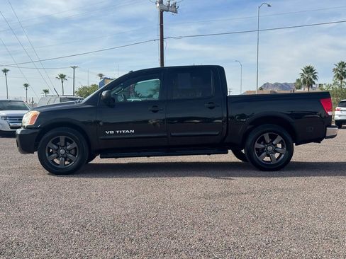 Used 2015 Nissan Titan SV w/ SV Value Truck Package image 3
