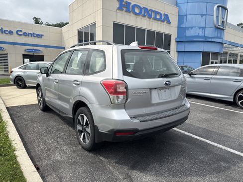 Used 2017 Subaru Forester 2.5i w/ Alloy Wheel Package AWD/4WD image 5