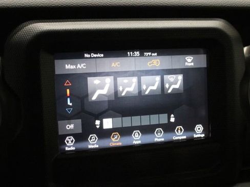 Used 2022 Jeep Wrangler Unlimited Sport image 33