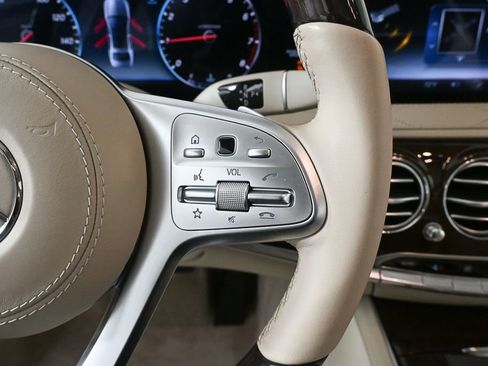Used 2018 Mercedes-Benz S 560 Sedan image 11