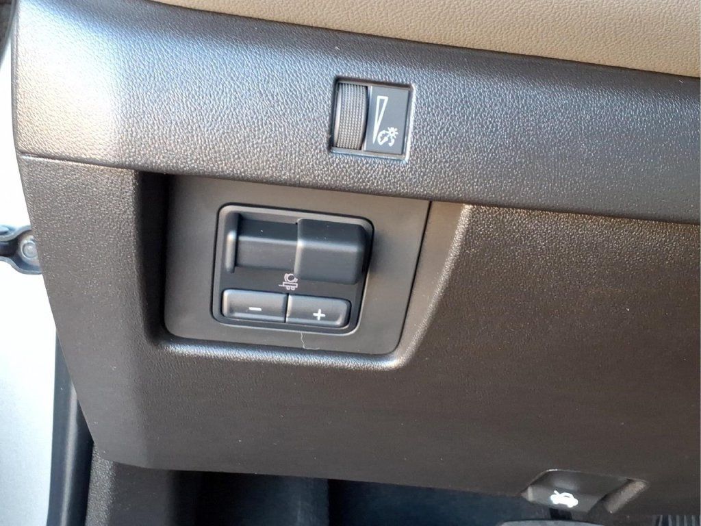 Used 2024 Chevrolet Colorado ZR2 w/ ZR2 Convenience Package III AWD/4WD image 23