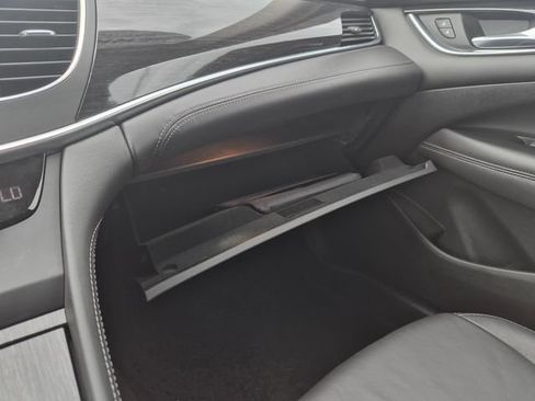 Used 2017 Buick LaCrosse Essence FWD image 30