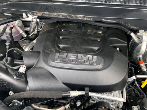 Used 2025 RAM 2500 Big Horn AWD/4WD image 31