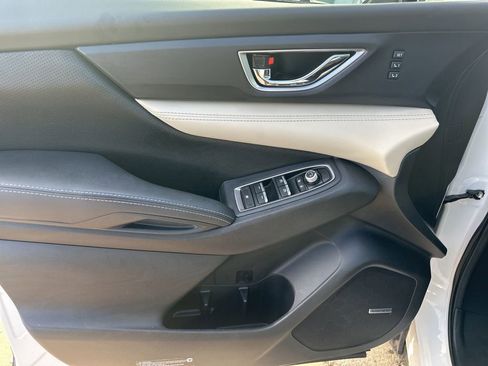 Used 2021 Subaru Ascent Limited w/ Technology Package image 18