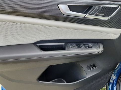 New 2025 Volkswagen Atlas Cross Sport SEL Premium R-Line image 7