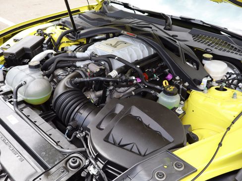 Used 2021 Ford Mustang Shelby GT500 w/ Technology Package RWD image 72