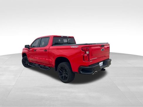 Used 2024 Chevrolet Silverado 1500 LT Trail Boss w/ Convenience Package II AWD/4WD image 4