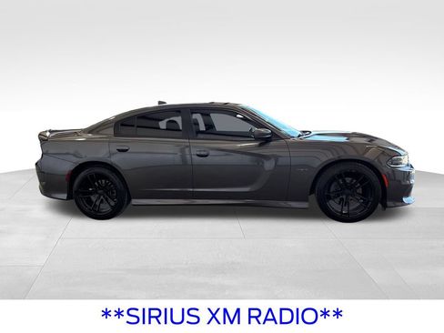 Used 2019 Dodge Charger R/T RWD image 9