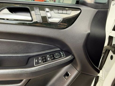 Used 2019 Mercedes-Benz GLS 450 4MATIC image 48