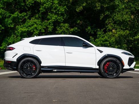 Used 2025 Lamborghini Urus SE AWD/4WD image 4