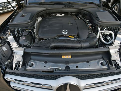 Used 2022 Mercedes-Benz GLC 300 GLC 300 SUV image 17