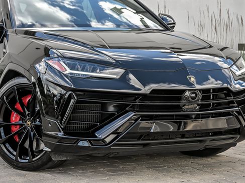 Used 2024 Lamborghini Urus S AWD/4WD image 2