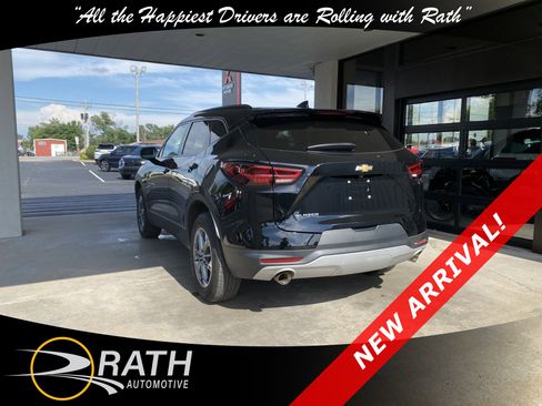 Used 2023 Chevrolet Blazer LT w/ Convenience Package FWD image 7