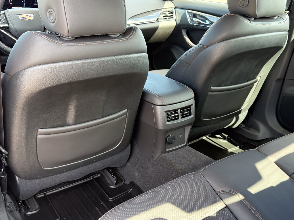 Certified 2025 Cadillac CT5 V w/ LPO, ONYX Package AWD/4WD image 39