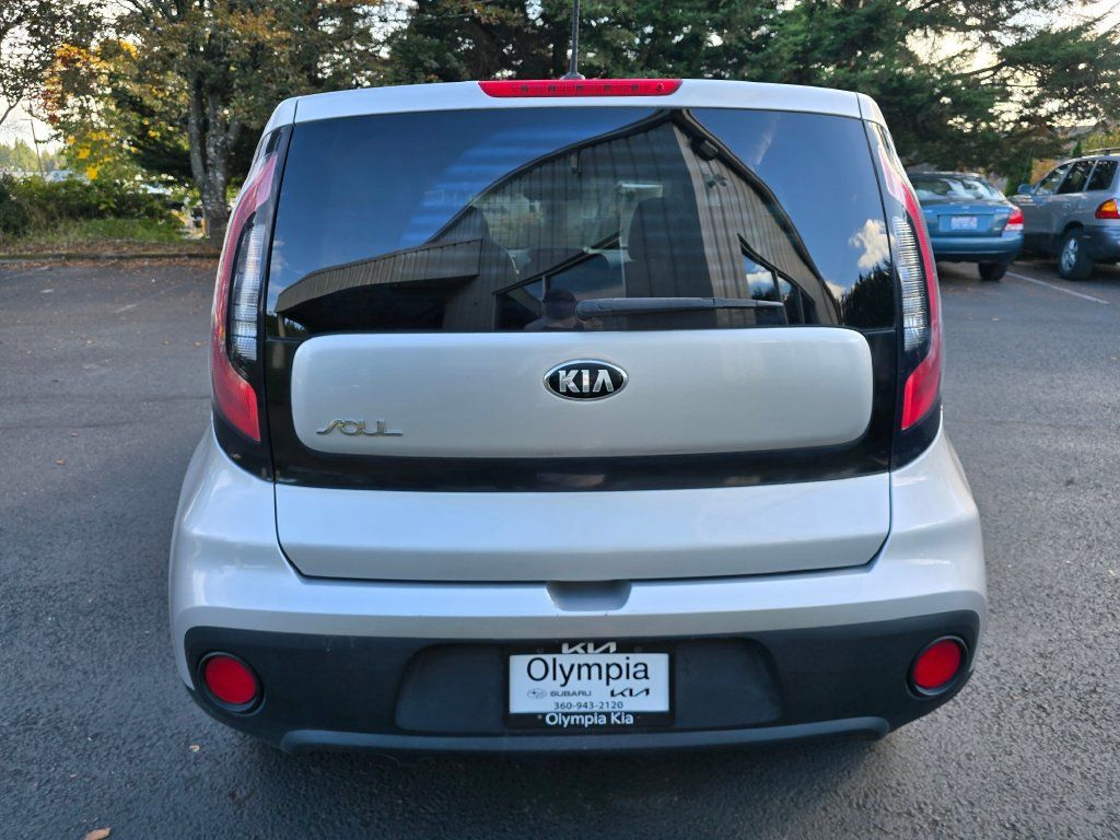 Used 2017 Kia Soul FWD image 5