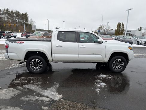 Used 2023 Toyota Tacoma TRD Sport image 7