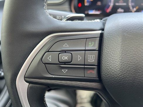 Certified 2024 Jeep Grand Cherokee Altitude image 21