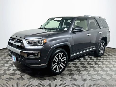 Used 2023 Toyota 4Runner Limited AWD/4WD image 3