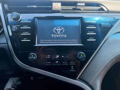 Used 2019 Toyota Camry SE FWD image 20