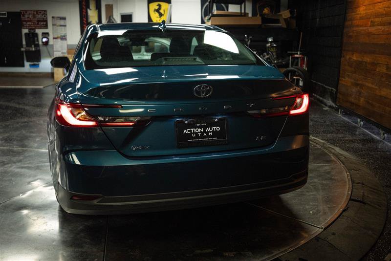 Used 2025 Toyota Camry LE FWD image 6