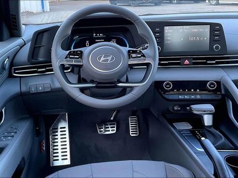 New 2026 Hyundai Elantra SEL Sport Premium FWD image 6
