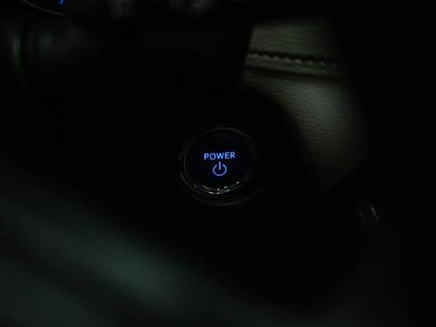 Used 2020 Toyota RAV4 XLE w/ Convenience Package image 19