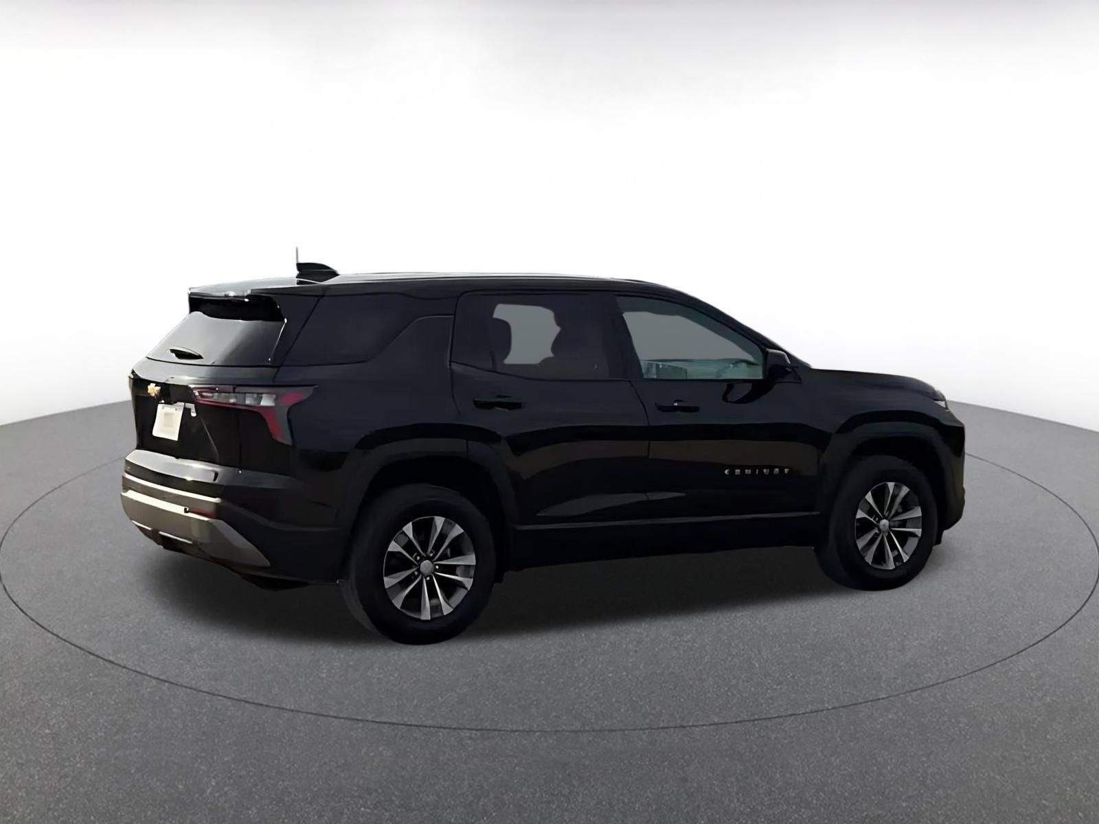 Used 2025 Chevrolet Equinox LT FWD image 14