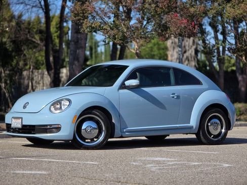 Used 2012 Volkswagen Beetle 2.5 FWD image 20