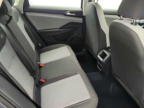 Used 2022 Volkswagen Taos S image 22