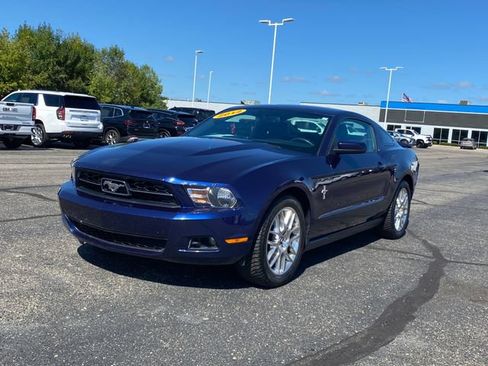 Used 2012 Ford Mustang Premium RWD image 1