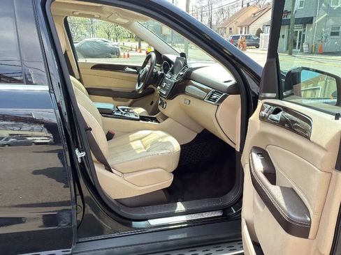 Used 2017 Mercedes-Benz GLE 350 4MATIC image 24