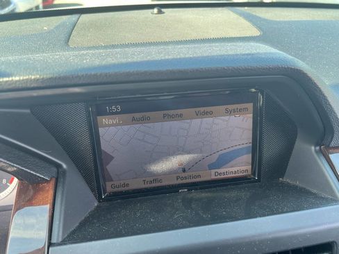 Used 2011 Mercedes-Benz GLK 350 4MATIC image 21