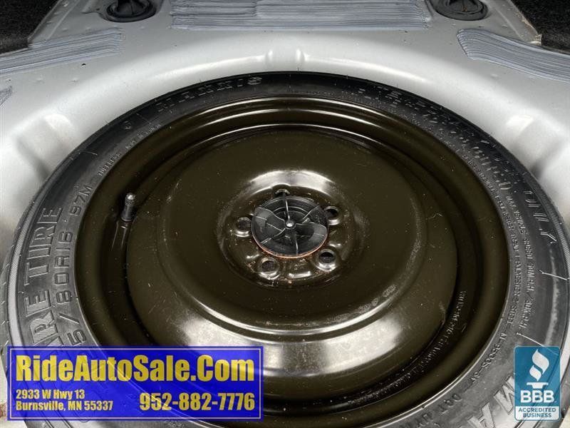 Used 2013 Ford Fusion SE FWD image 32