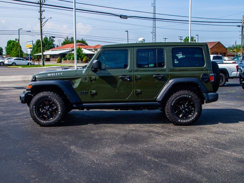 Used 2022 Jeep Wrangler Unlimited Sport AWD/4WD image 4