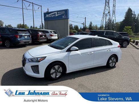Used 2022 Hyundai Ioniq Blue FWD image 1