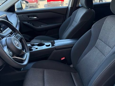 Used 2024 Nissan Rogue SV AWD/4WD image 6