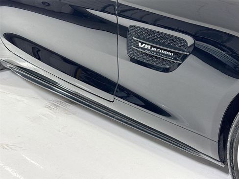 Used 2017 Mercedes-Benz AMG GT Coupe image 34
