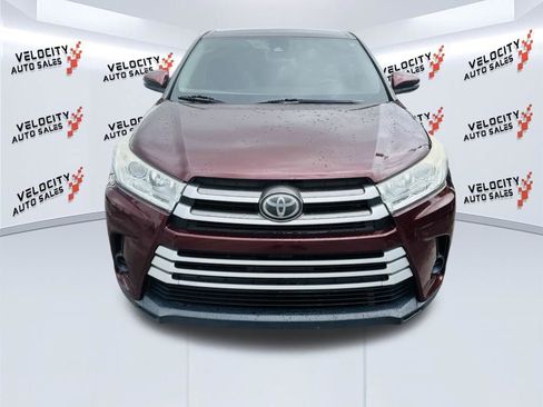 Used 2019 Toyota Highlander LE image 8