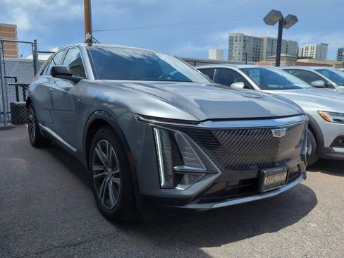 Used 2024 Cadillac Lyriq Luxury w/ LPO, Floor Liner Package AWD/4WD image 1